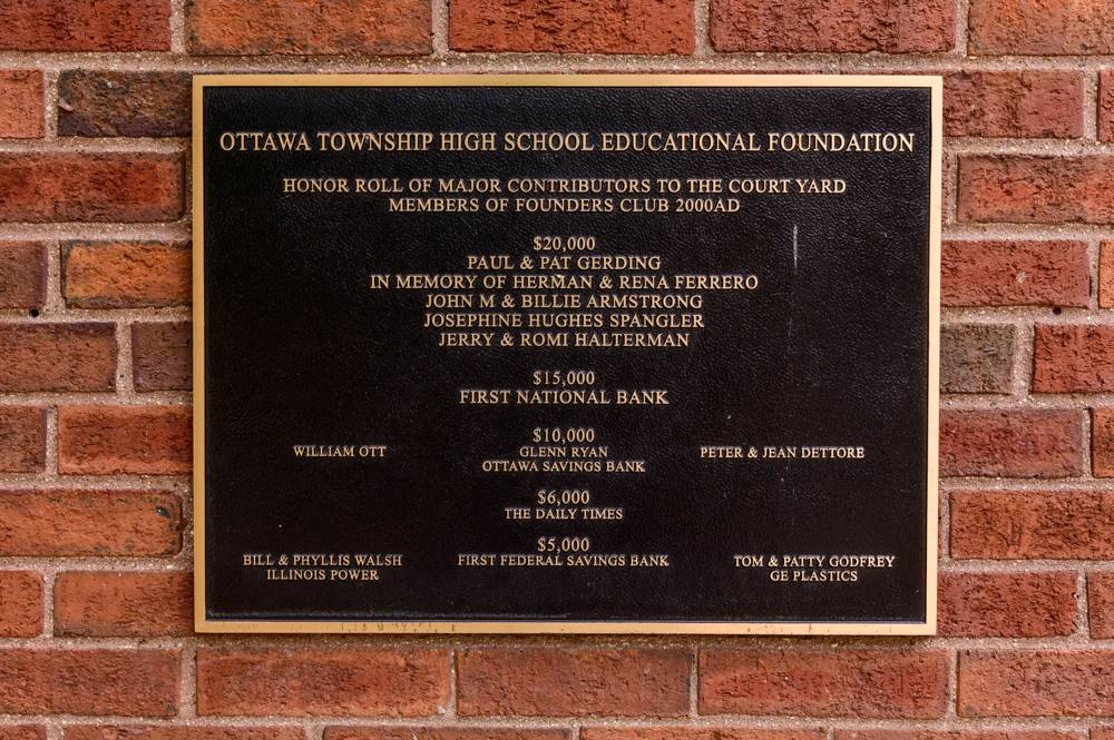 Honor roll plaque of major contributors to the courtyard